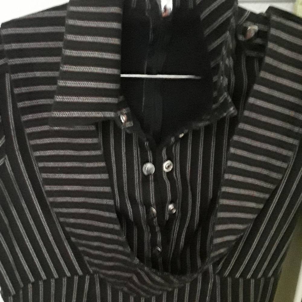 Lip service dress - Picture 2 of 5